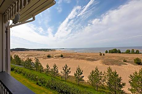Family Room with Sea View