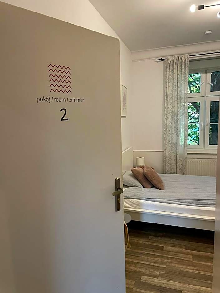 Bankowa 8 Guest Rooms
