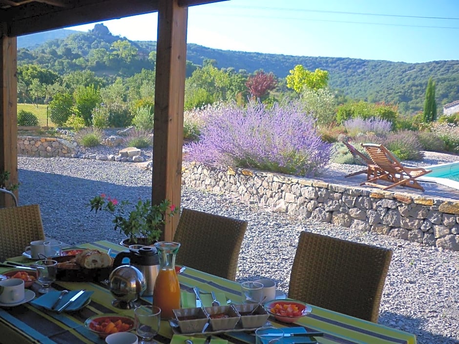 Villa Font Vive - Chambres d'hôtes éco-labellisées avec cuisine - Confort, calme et vue exceptionnels !