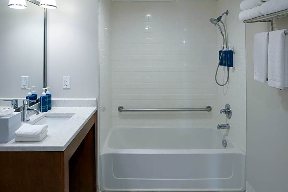 Four Points by Sheraton Virginia Beach Oceanfront