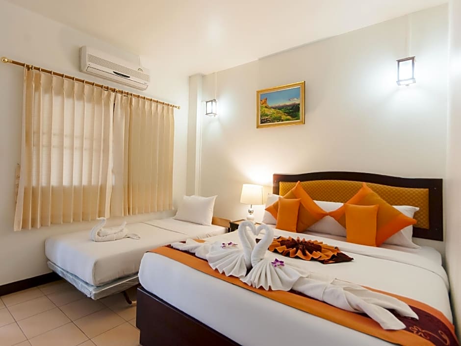 Namkhong Riverside Hotel