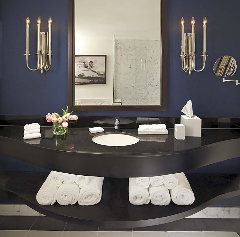 Kimpton George Hotel by IHG