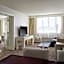 Holiday Inn & Suites Boston-Peabody By IHG