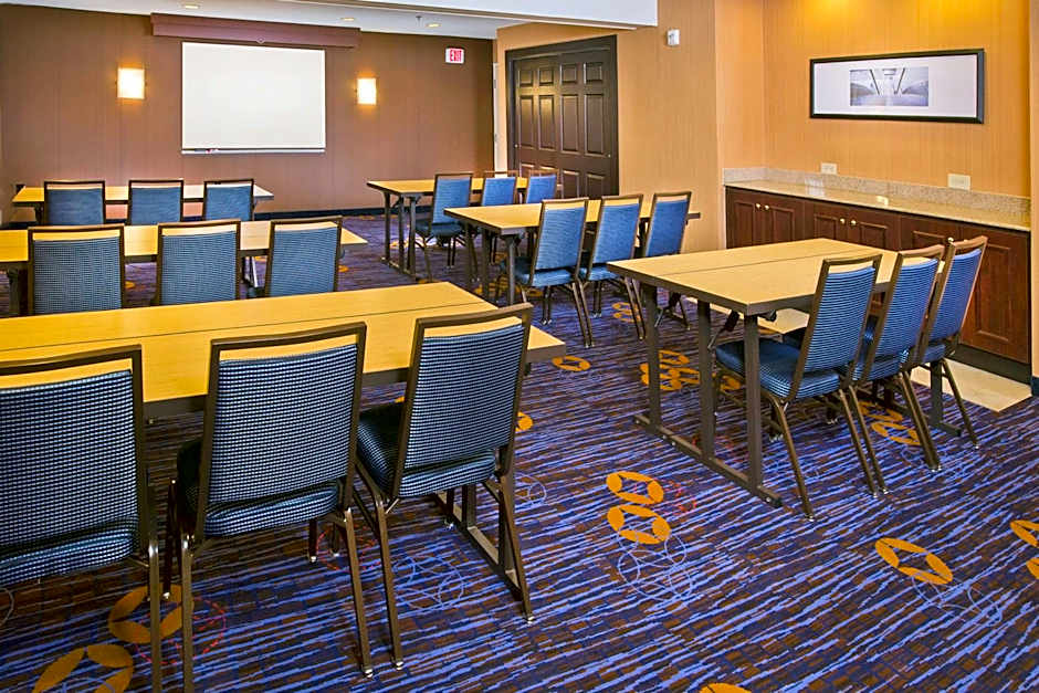 Sonesta Select Tinton Falls Eatontown