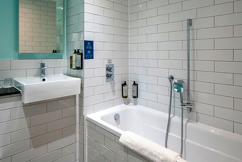 London Chigwell Prince Regent Hotel, BW Signature Collection