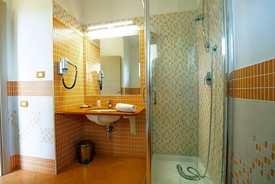 Hotel Baia Di Trainiti