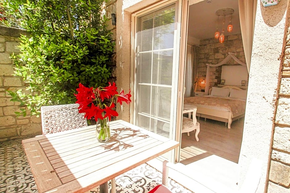 CASA RUBİNO BUTİK OTEL