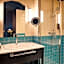 Square Lodge Hotel La Roche sur Yon - Handwritten Collection