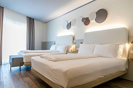 Junior Suite Superior (2 adults + 2 children)