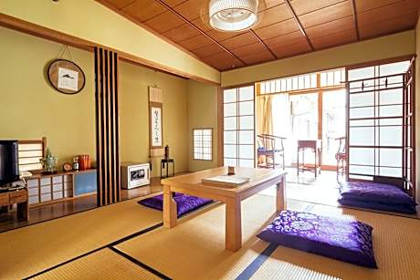 Japanese-Style Superior Family Room with Shared Bathroom