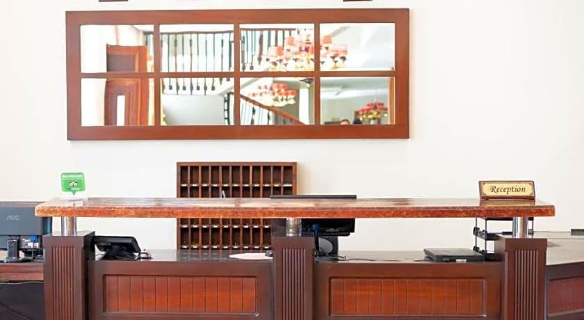 Oak Ray Regency Hotel