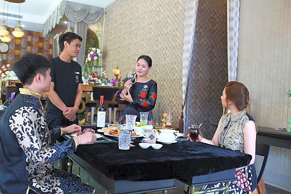 The Grand Morocc Hotel