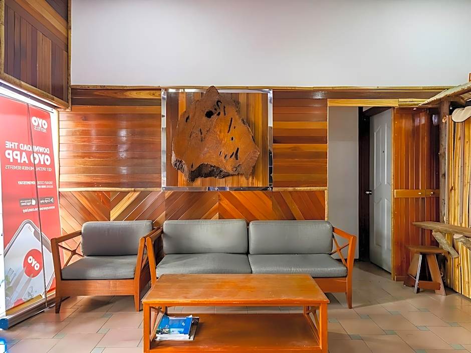 OYO 210 Hotel Five 2