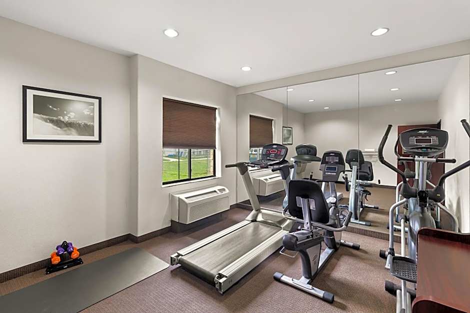 Sleep Inn & Suites Bush Intercontinental - IAH East