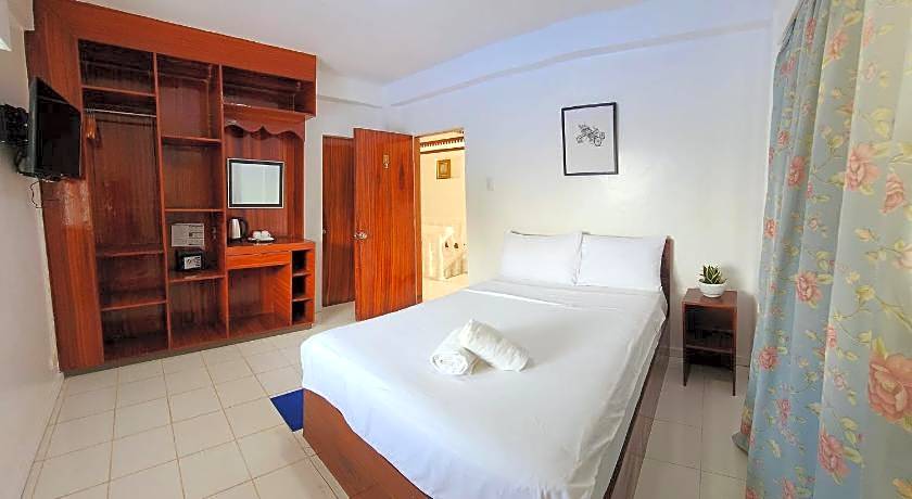 The Victorian by Stevrena Accommodations