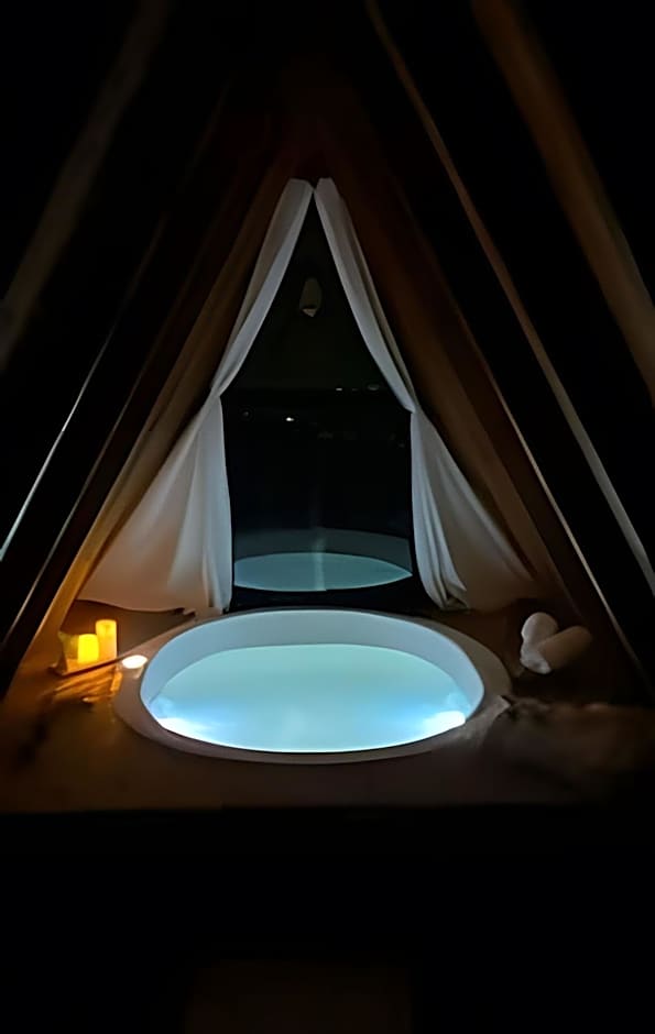 Chalé dos Alpes 1 hidromassagem e Lareira