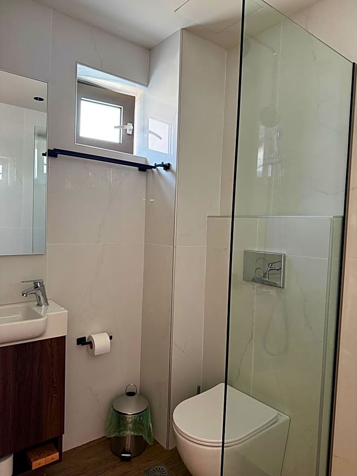 Lunar Hotel Modern Boutique