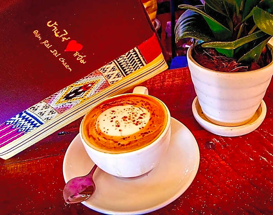 Ban Rai Jai Chaem - Spa Cafe & Homestay