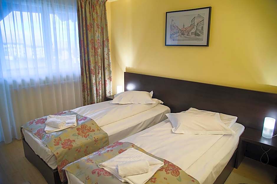 Pensiunea Carmen - Bikers Friendly Nest