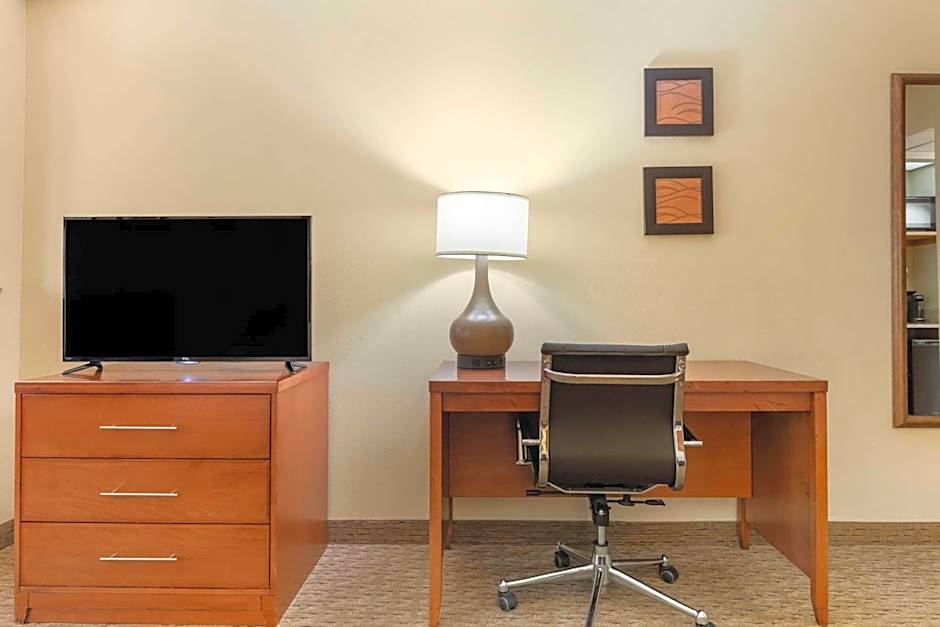 Comfort Inn & Suites Black River Falls I-94