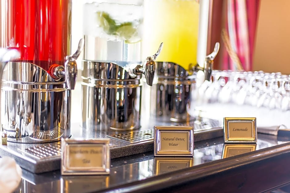 French Quarter Inn