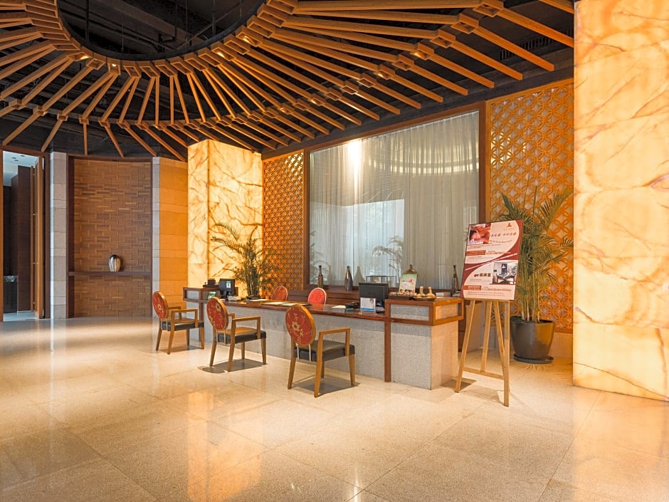 Royal Tulip Luxury Hotel Carat - Guangzhou