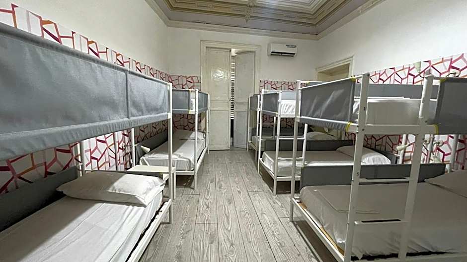 Balarm - Hostel and Bar