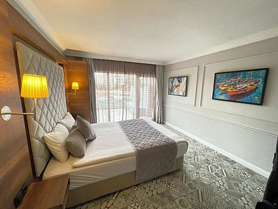 Double Bond Hotel Spa