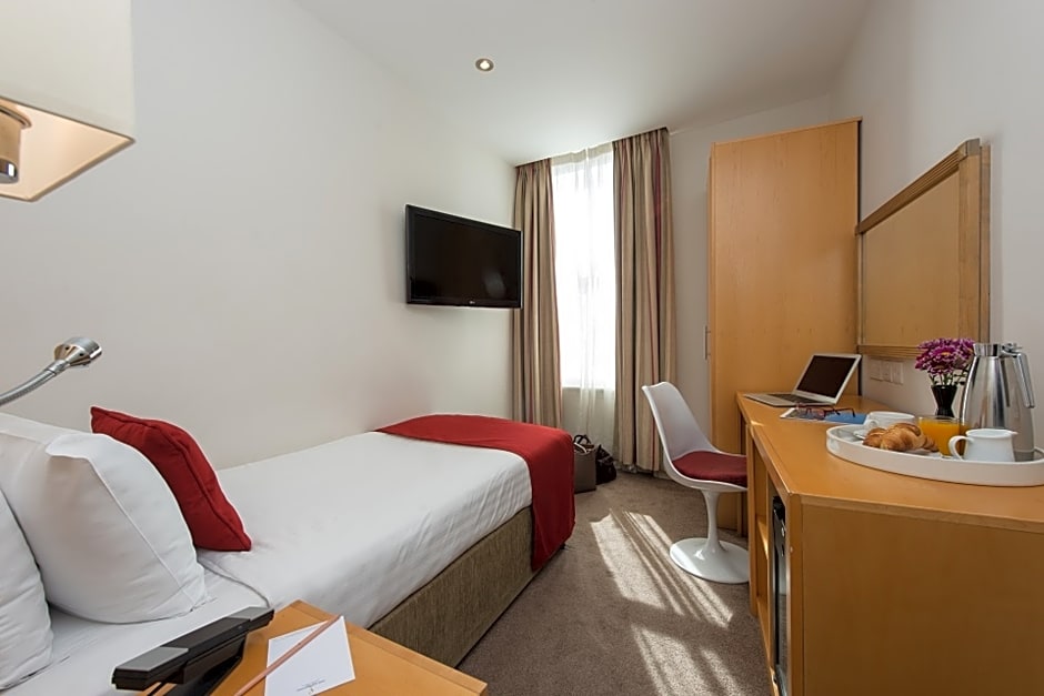 Park International Hotel