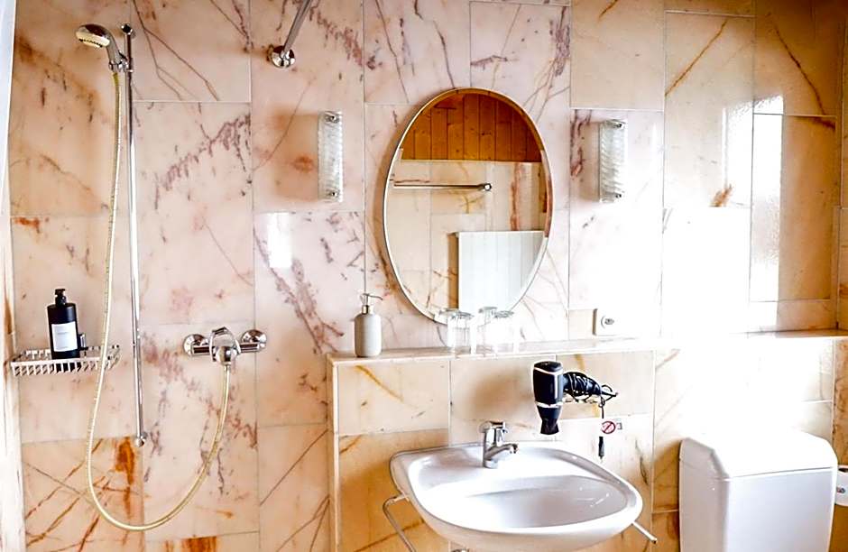 Workation Apartments - 24-7 Self-Checkin - Hotel Postigliun Sedrun