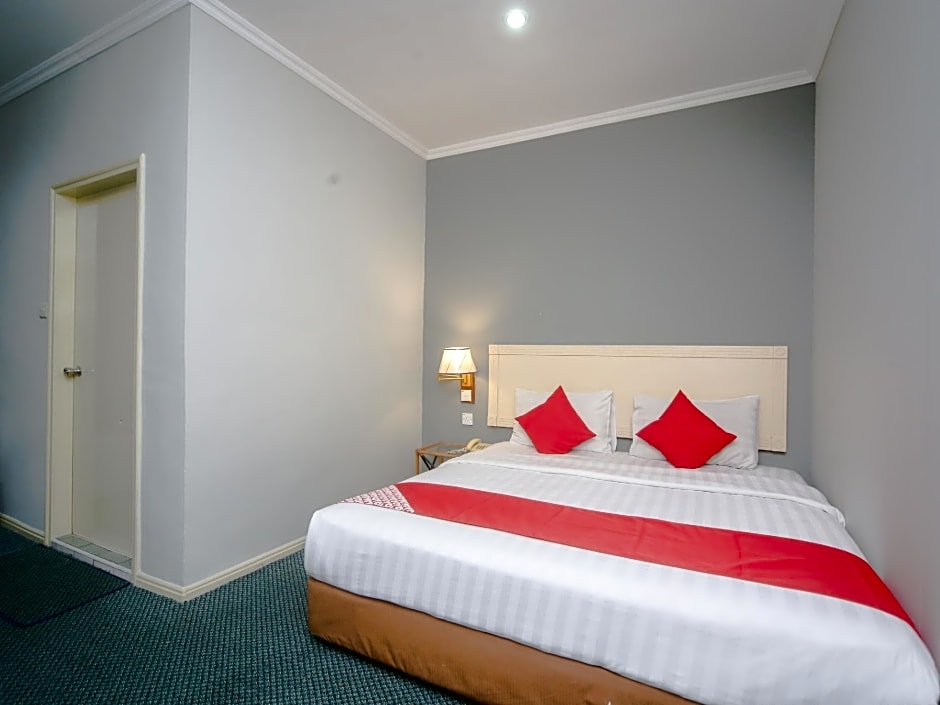 OYO 563 Jockey Lodge Hotel