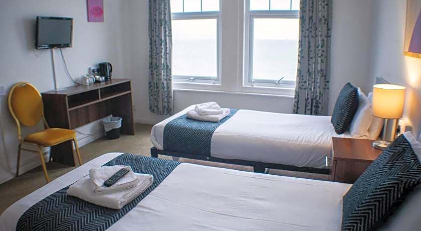 OYO Shanklin Beach Hotel