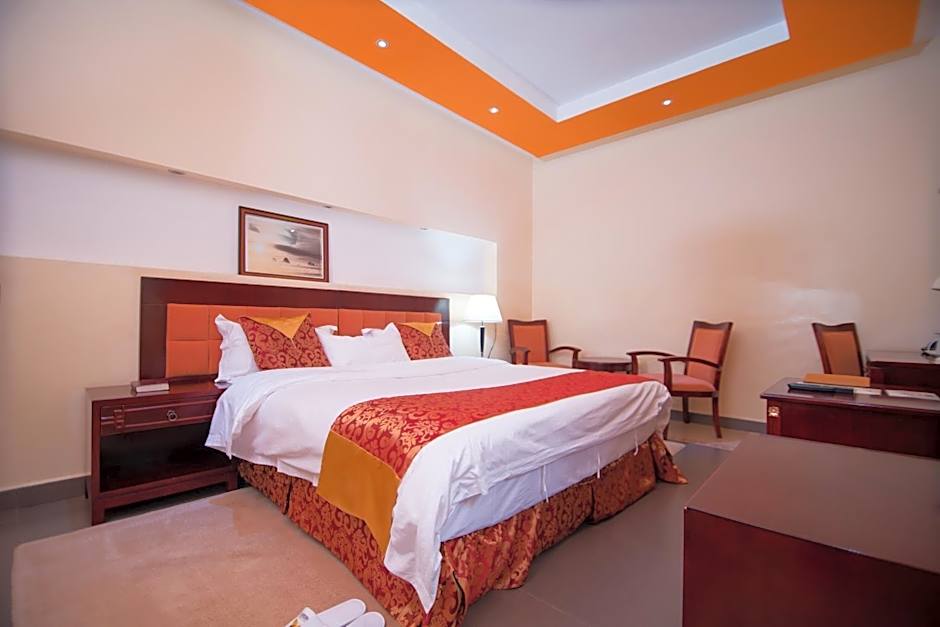 Falcon Heights Hotel