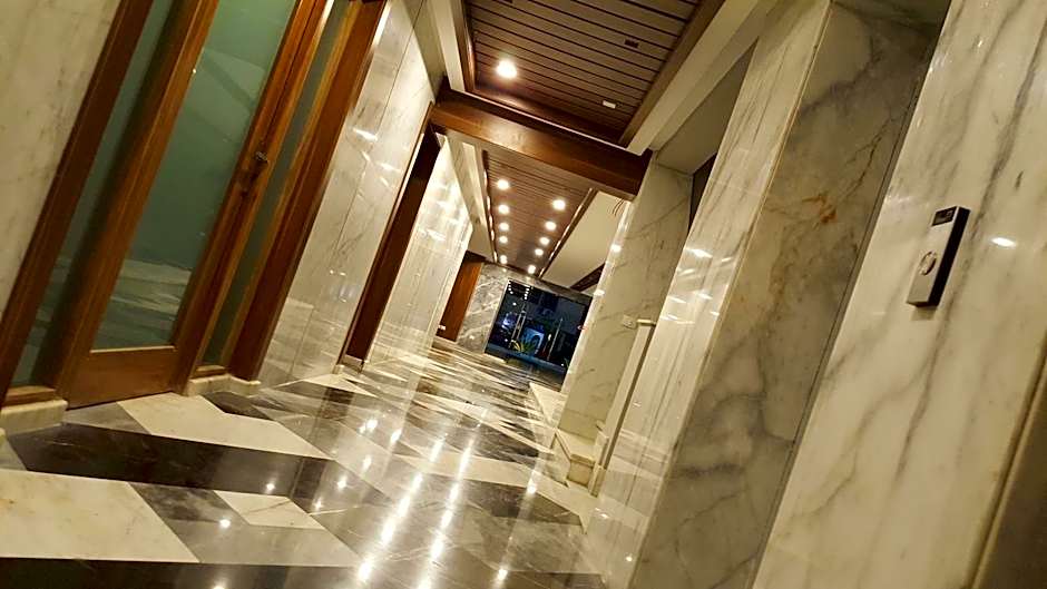 Sheraton Ocean 401 - No Pool Access