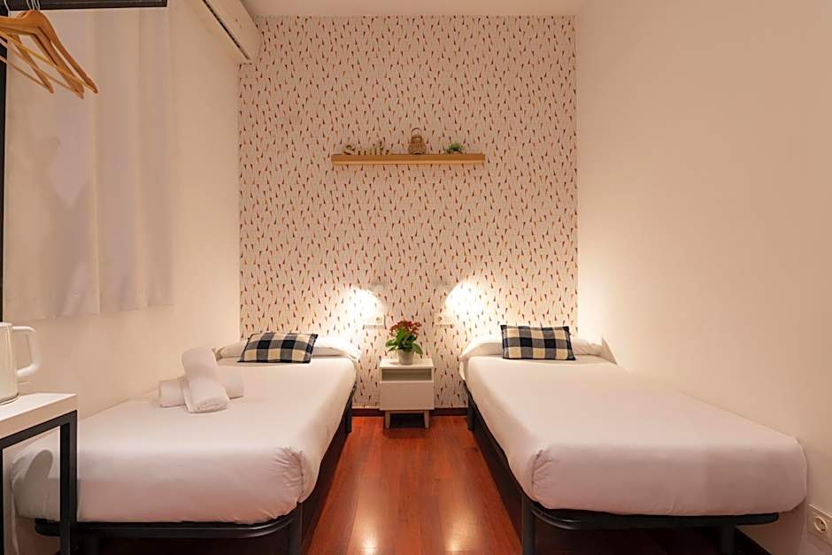 Rodamon Barcelona Hostel