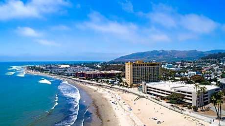 Crowne Plaza Ventura Beach