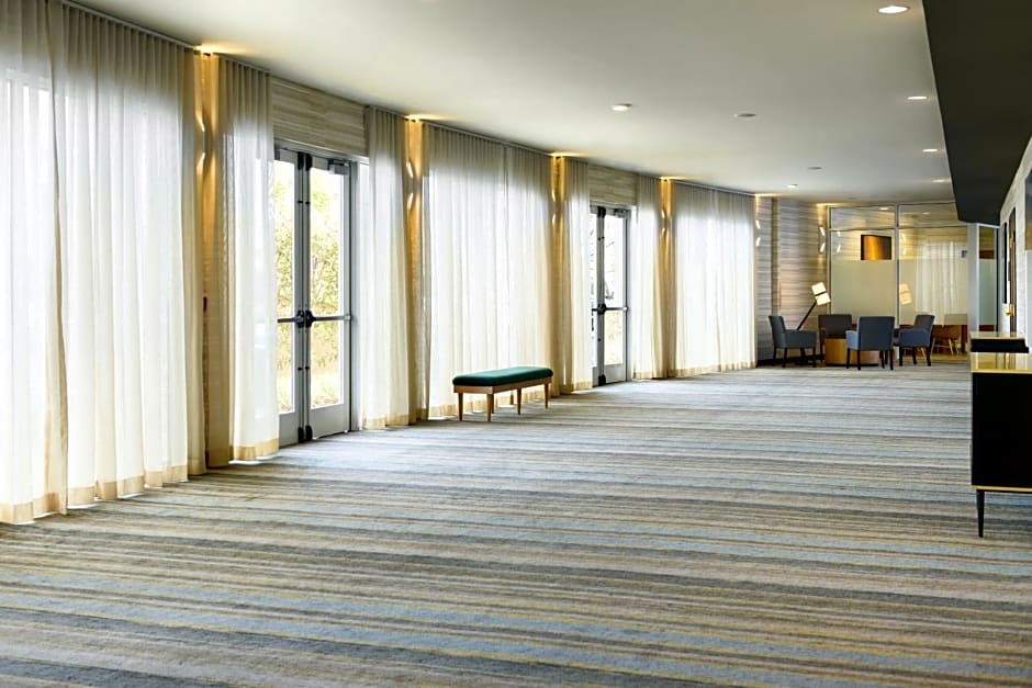 Holiday Inn Oakland Airport, an IHG Hotel