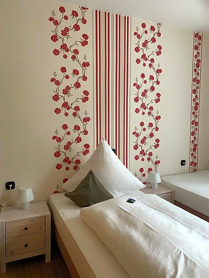 Moselland Hotel im Enderttal Zum Onkel Willi