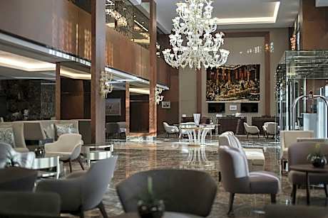 Ambassador Suite, Executive lounge access, 2 Bedroom Suite, Balcony