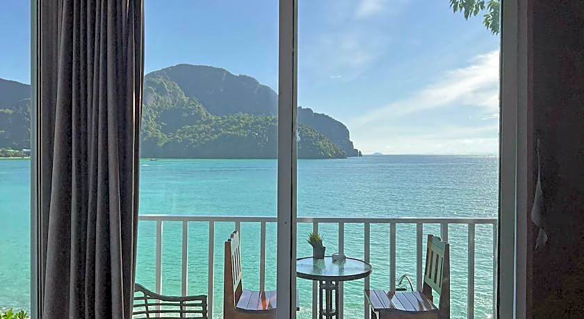 The Cobble Beach Hotel