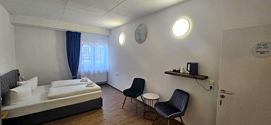 Photo 1 of 1 of Standard Double Room with Shared Bathroom