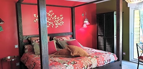 King Room with Spa Bath