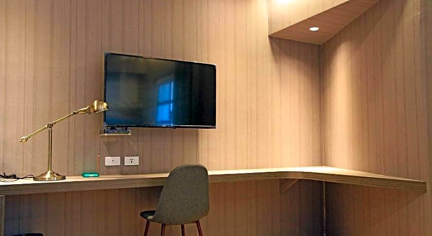 La Hotel-Baseball Theme Hall