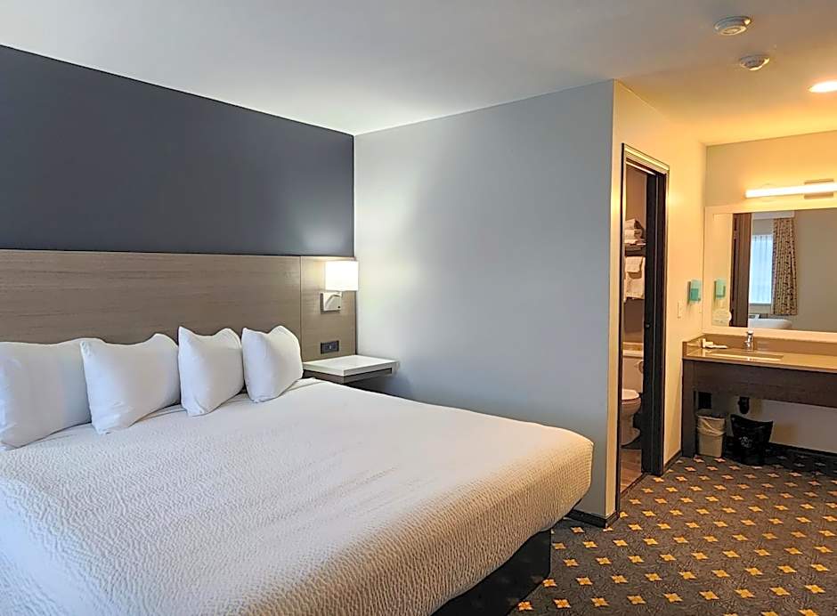 Days Inn by Wyndham Kelowna