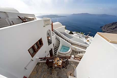 Studio Andreas with Caldera View