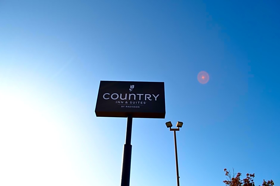 Country Inn & Suites by Radisson, Fairview Heights