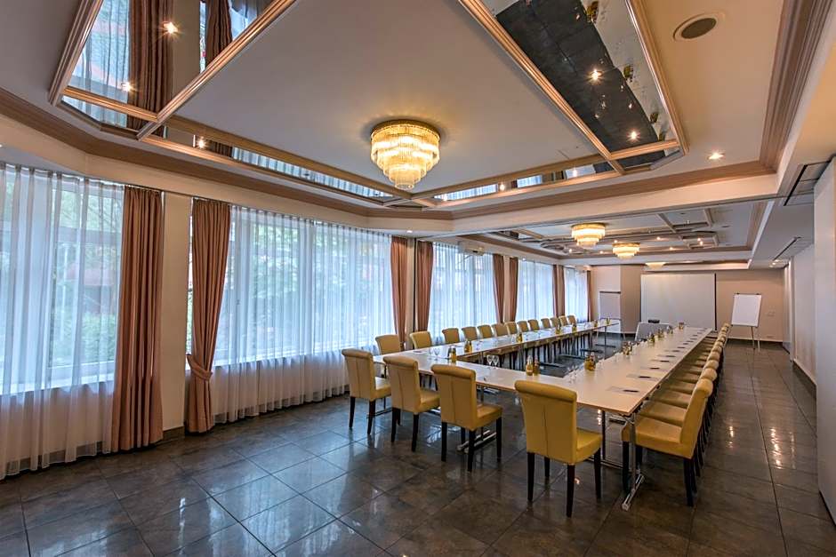 Parkhotel Frankfurt Airport