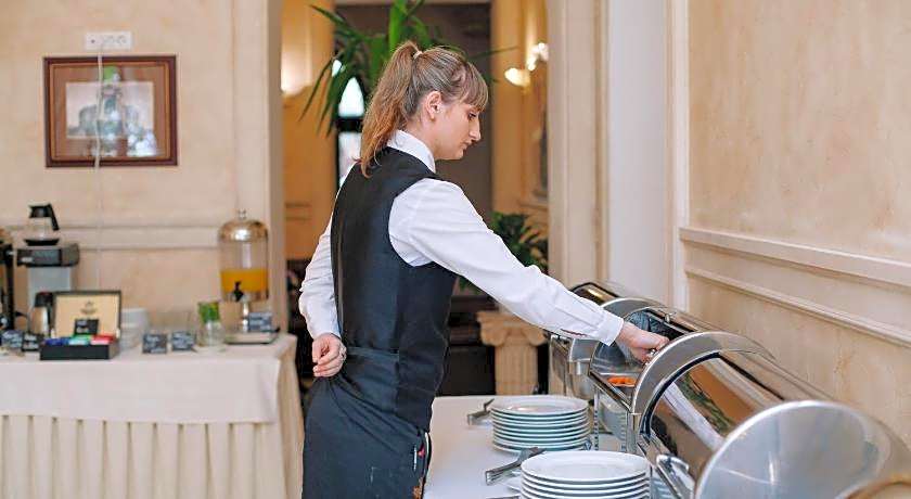 Londonskaya SPA Hotel