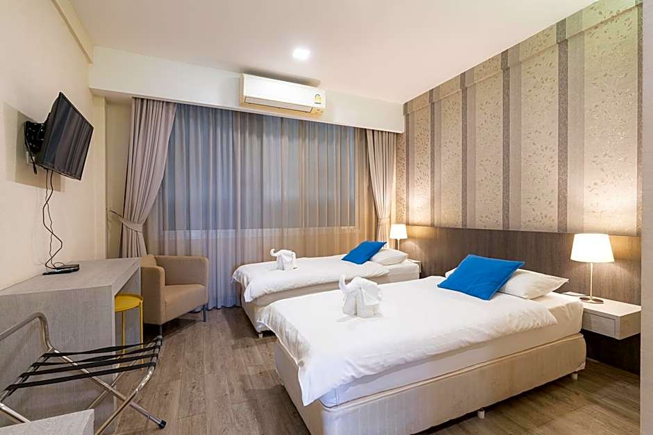 Photo 1 of 7 of Deluxe 2 Beds
