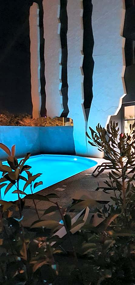 Ibis Lunel Petite Camargue